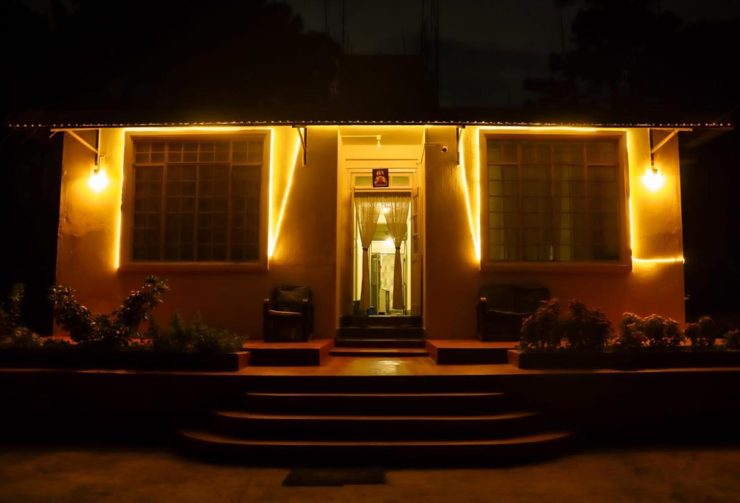 Pine Tree Lodge Shillong Exterior photo